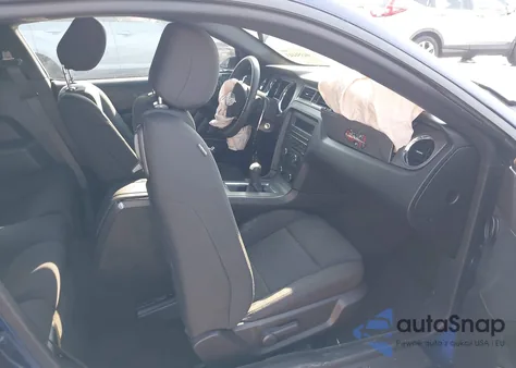 2012 Ford Mustang V6 z USA, uszkodzony, nr VIN 1ZVBP8AMXC5254453